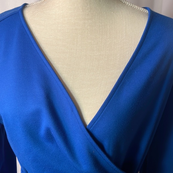 Dress - Picture 2 of 8